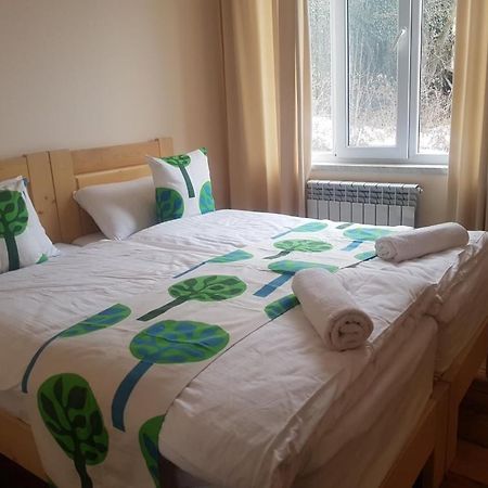 Petit Dilijan Bed and Breakfast Exteriör bild
