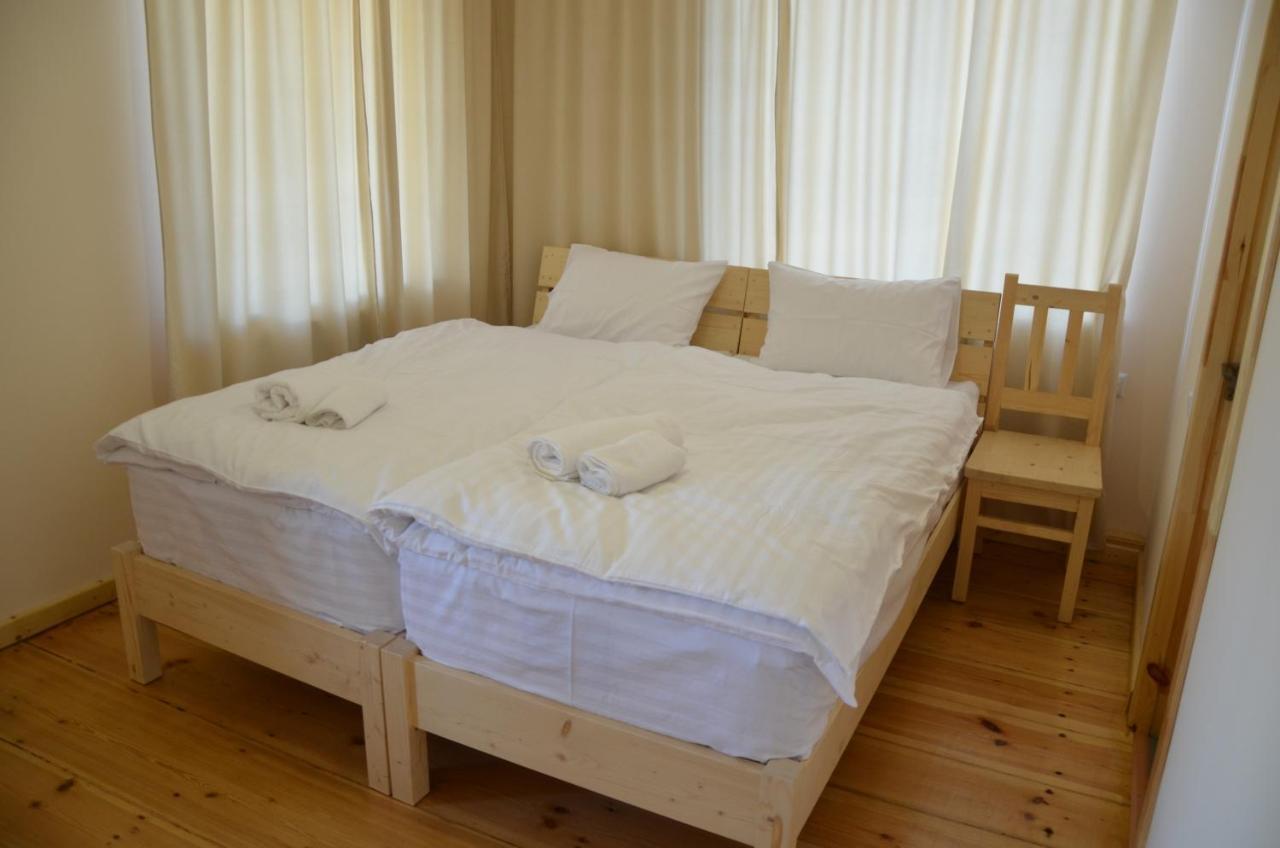 Petit Dilijan Bed and Breakfast Exteriör bild