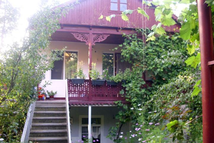 Petit Dilijan Bed and Breakfast Exteriör bild